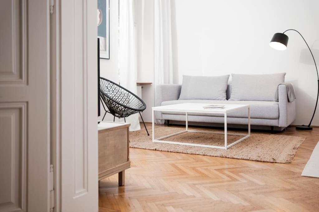 Edelhof Design Apartment เวียนนา ภายนอก รูปภาพ